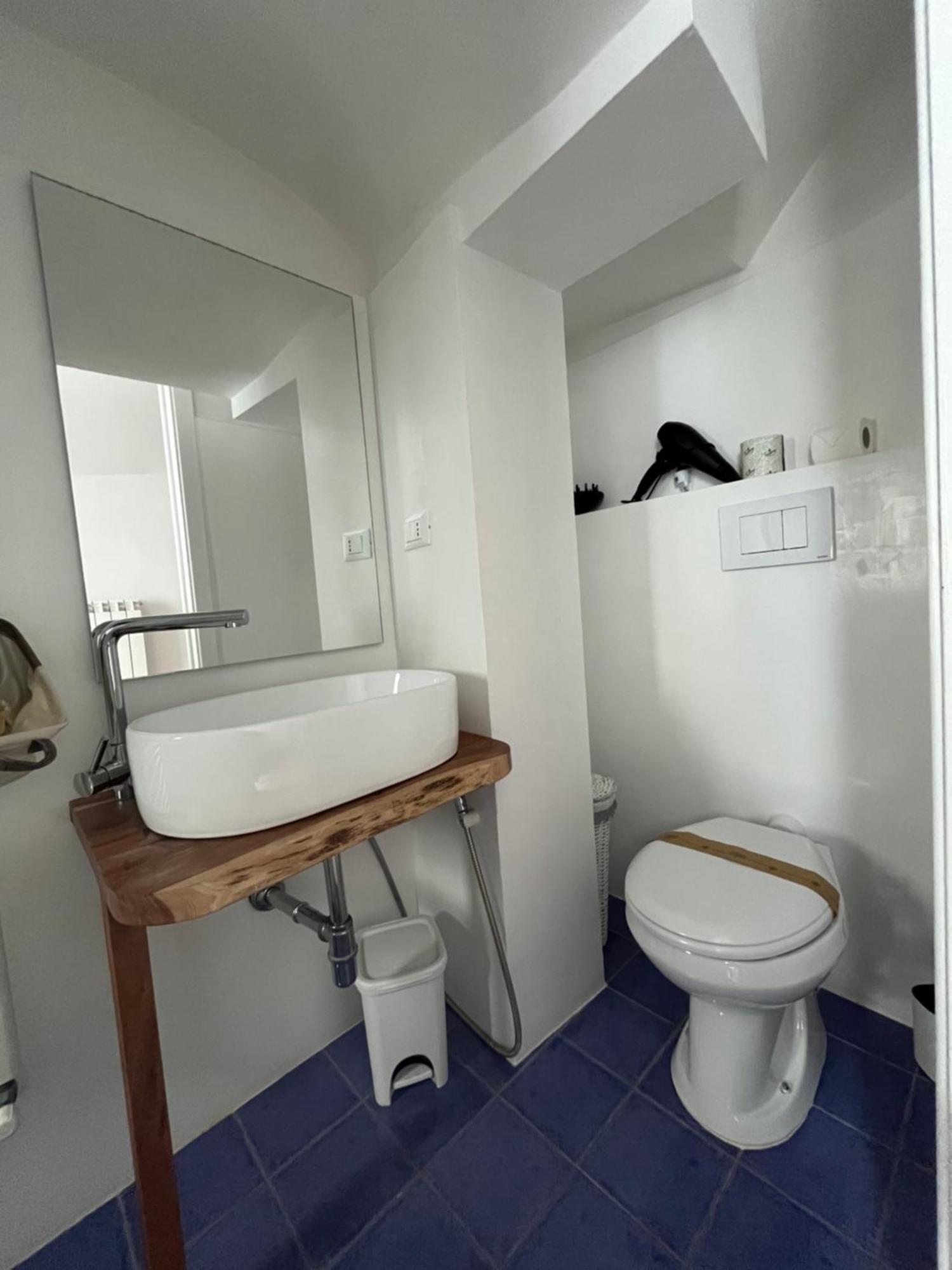Ostuni 21Mqsuitehomes, Appartamento Con Mini Piscina Privata, Appartamenti Con Vasca Idromassaggio & Appartamenti Standard Остуни Экстерьер фото